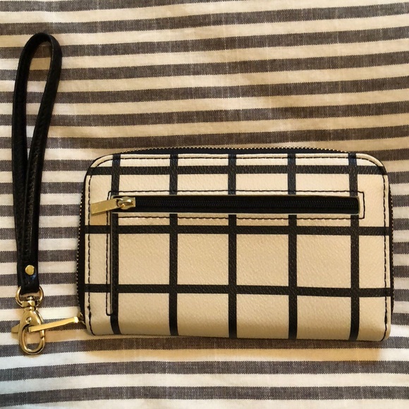 Fossil Wristlet - Picture 2 of 4